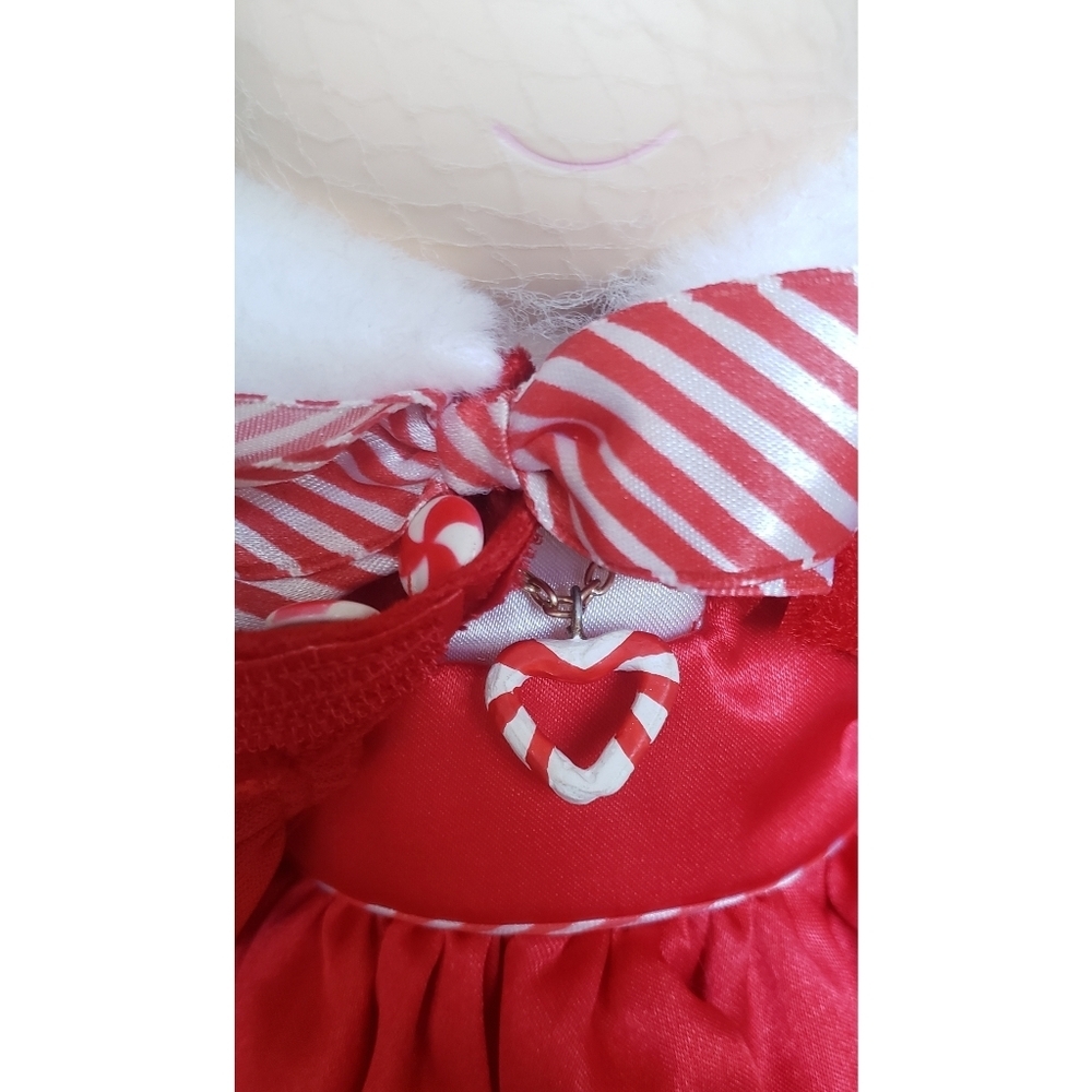 4. Christmas Precious Moments doll - Candy - Picture 4 of 10